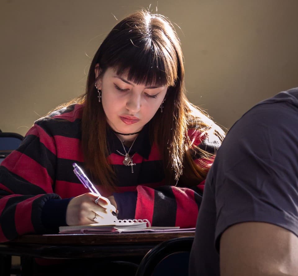 Abren convocatoria de becas de hasta 100% para cursar maestrías europeas online