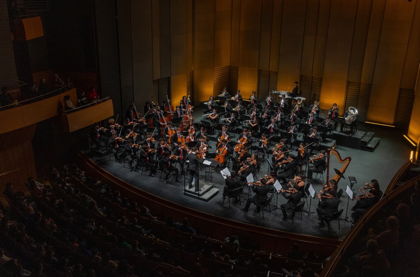 Paolo Bortolameolli liderará a la Orquesta Sinfónica Nacional Juvenil de FOJI en programa “Camino al Último Vals”