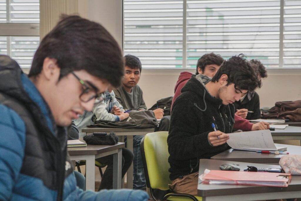 , Salas de clases sin mascarillas: Beneficios y temores para la comunidad escolar, Portal Metropolitano