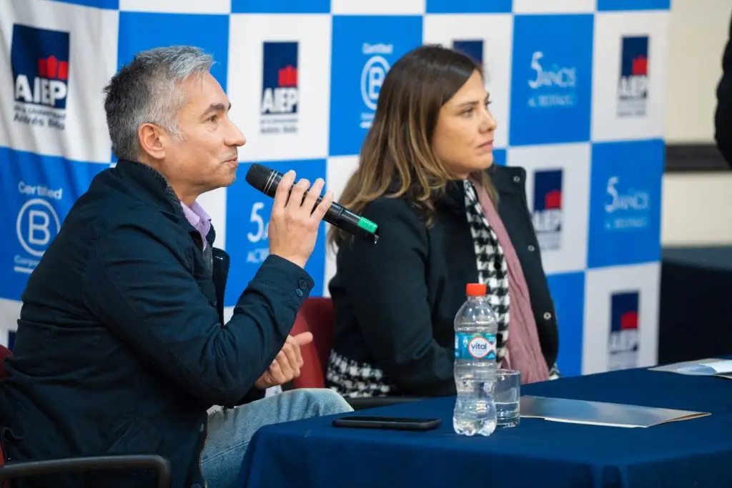 Estudiantes de AIEP San Antonio valoraron presentación del Puerto Exterior en charla dictada por EPSA