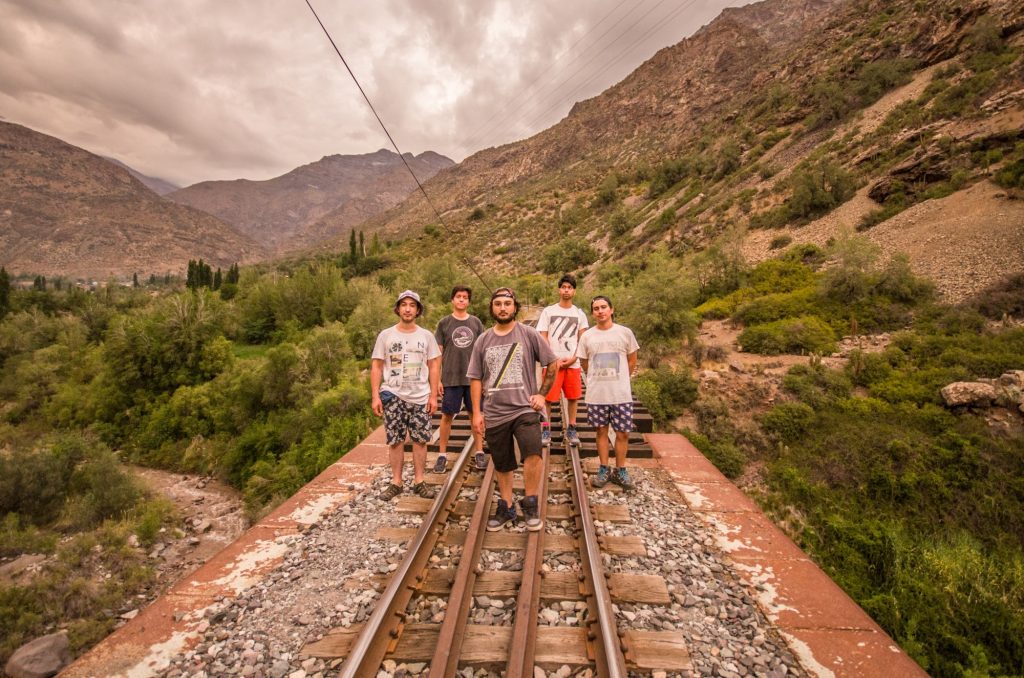 Encontrarse con uno mismo: Banda Los Pasos estrena su nuevo single “Cansado”