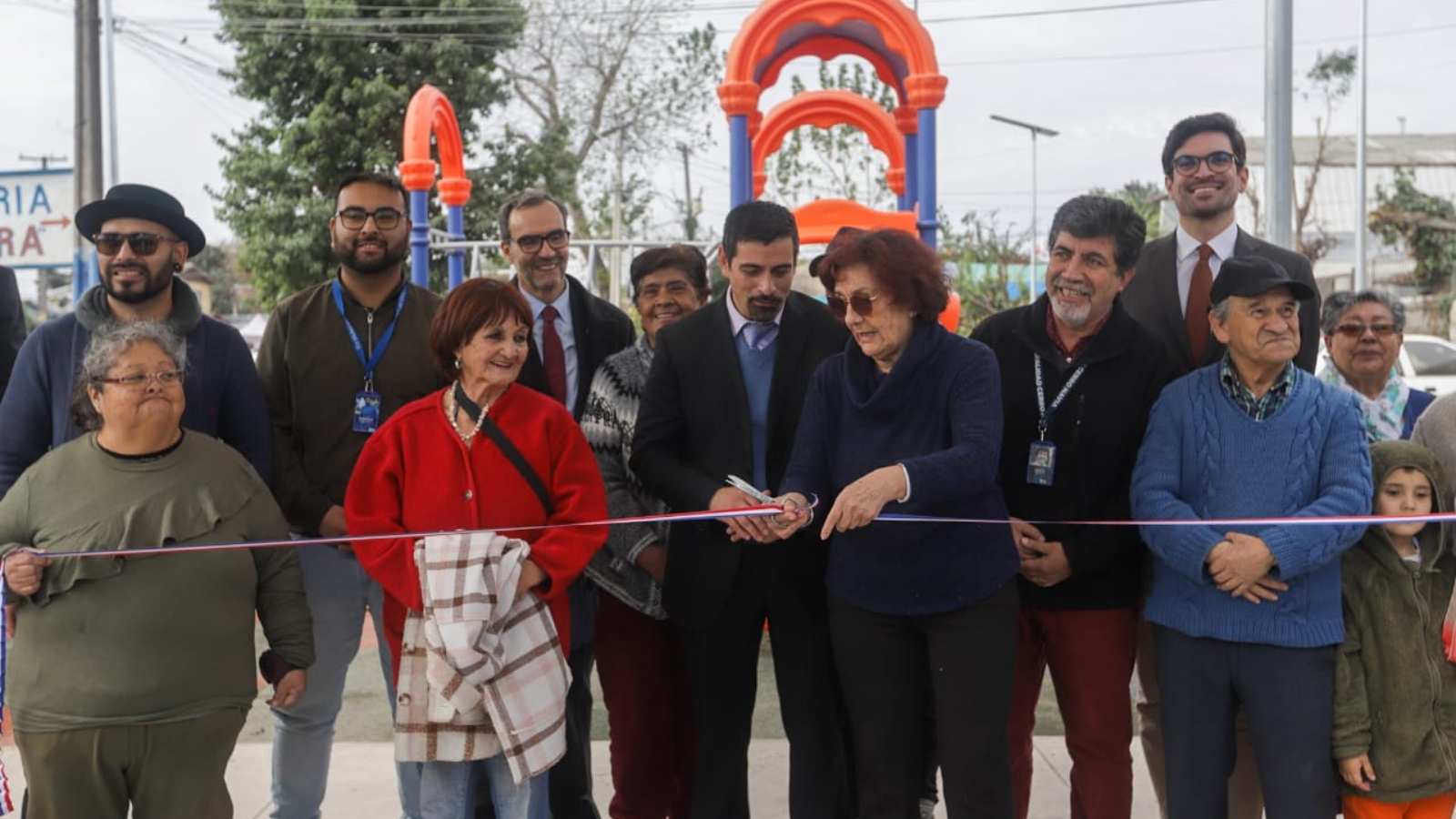 Inauguración de la Plaza Portugal en Cerro Navia: Un punto de encuentro para la comunidad