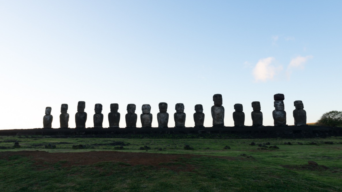 Subsecretaría de Turismo anuncia aumento de frecuencia en vuelos entre Santiago y Rapa Nui