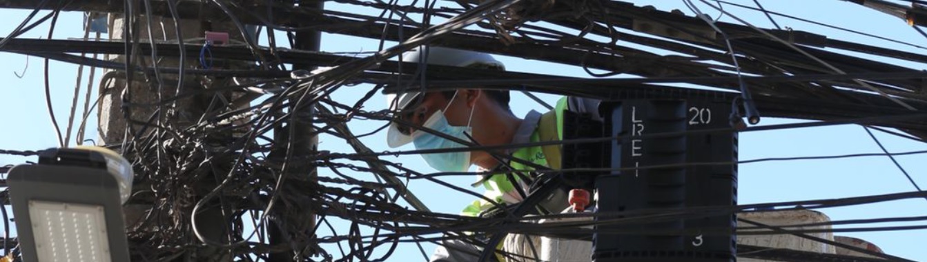 Municipio de La Reina logra histórico pago de empresa de telecomunicaciones por escombros aéreos