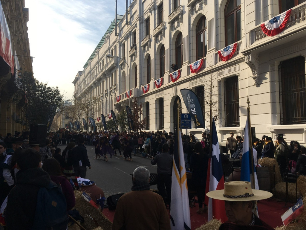 Tradicional Campeonato de Cueca se tomará el centro de Santiago