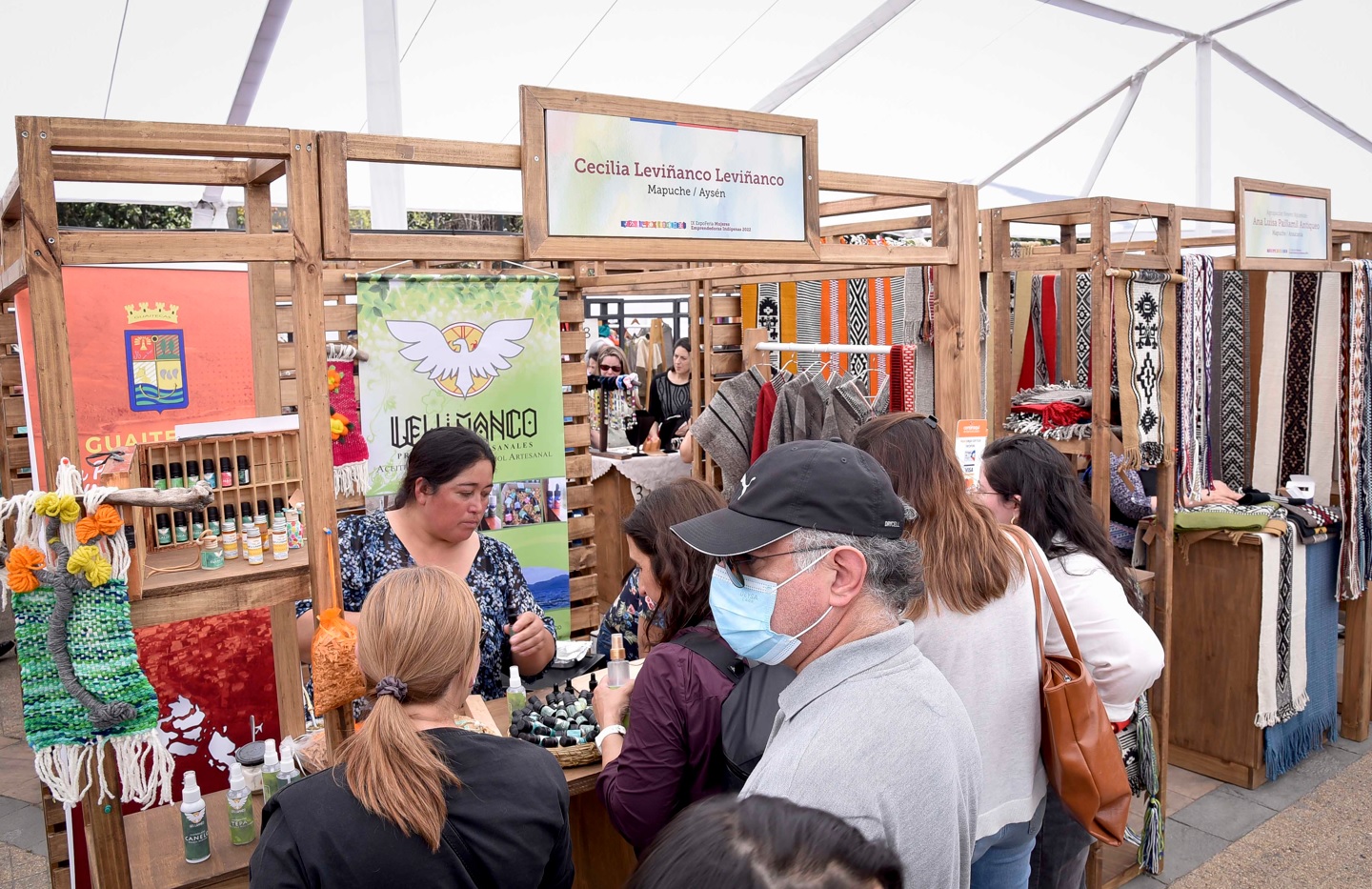 Expo Feria Mujeres Emprendedoras Indígenas celebra 10 años de historia en la Plaza de la Constitución