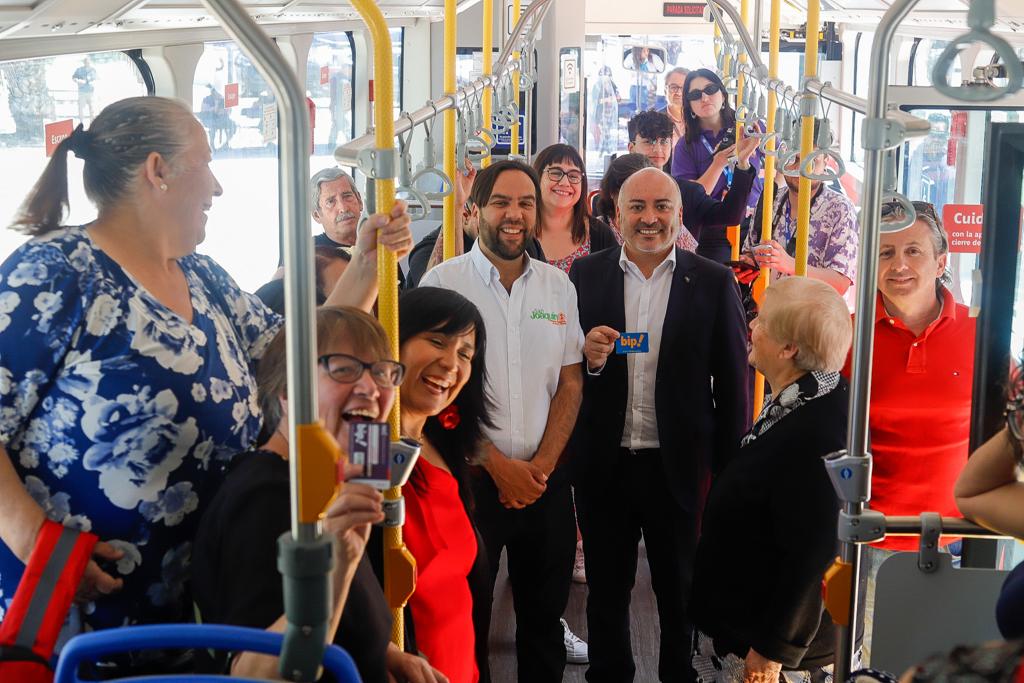 Red Movilidad: Nueva licitación de vías incorporará a 1.200 nuevos buses eléctricos a Santiago