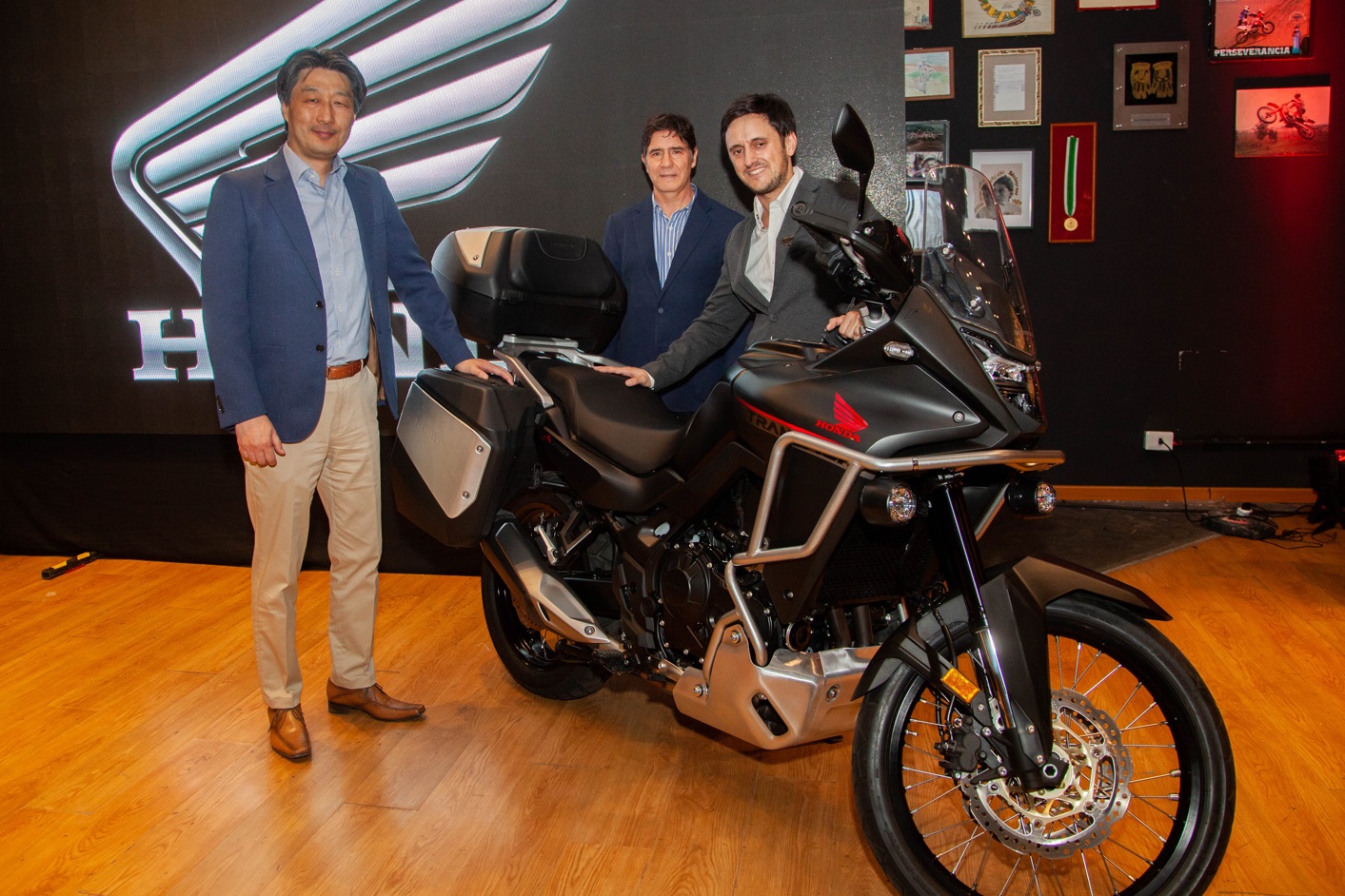 Honda lanzó XL750 TRANSALP ideal para turismo aventura y la ciudad