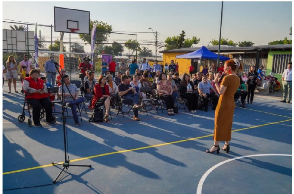 Municipio de Ñuñoa inaugura remodelación de la multicancha en la Junta de Vecinos Guillermo Mann