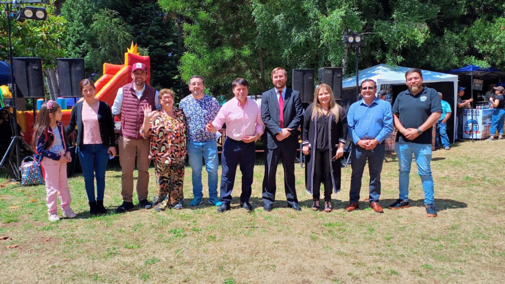 Colegio Riachuelo inaugura la Ruta Costumbrista de verano en la comuna de Río Negro