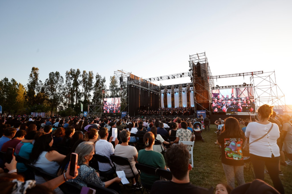 Más de 4 mil personas fueron parte del concierto de Carmina Burana en Bajos de Mena en Puente Alto