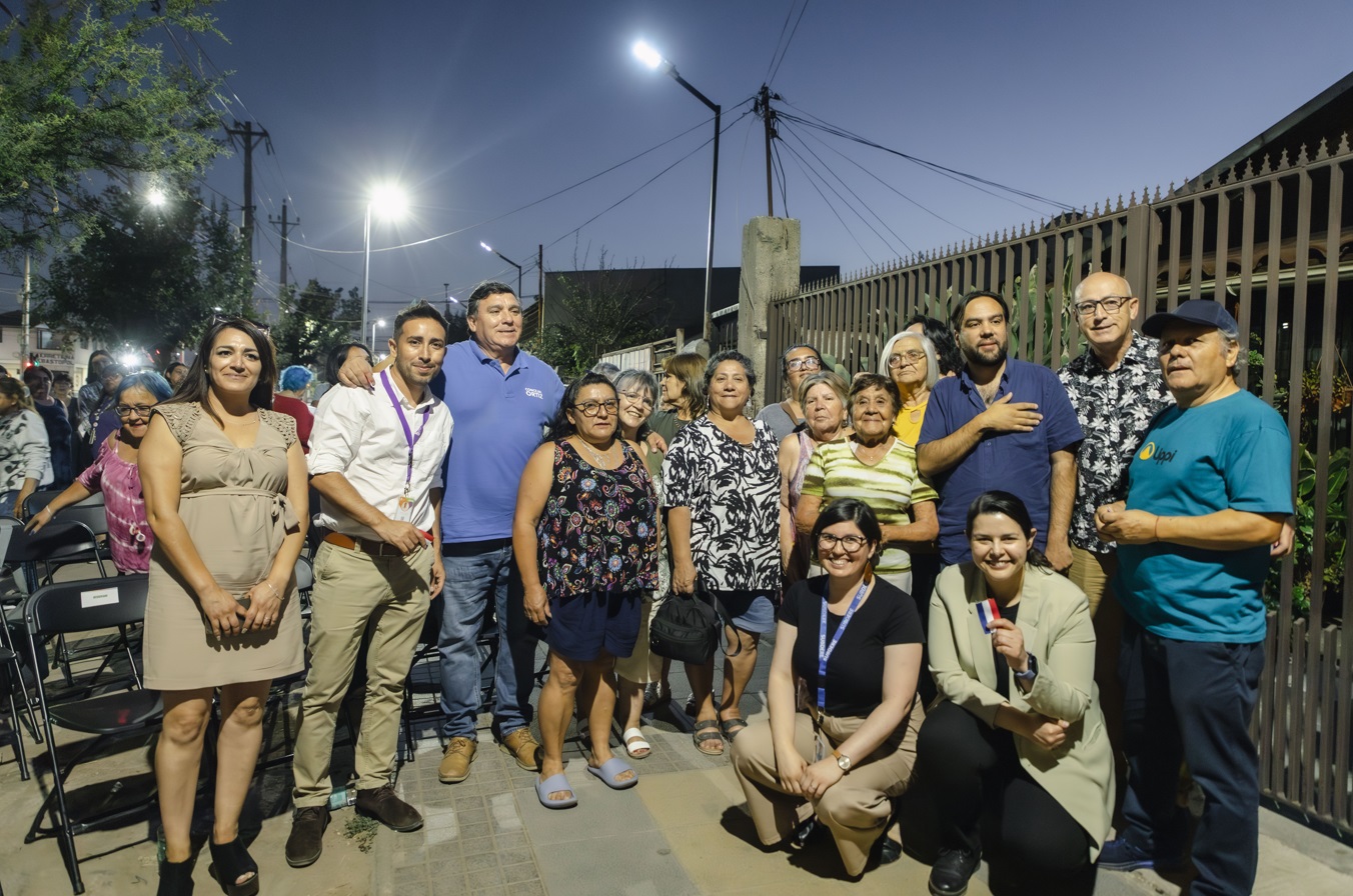 Inauguran mejoramiento y reposición de luminarias en 18 sectores de San Joaquín