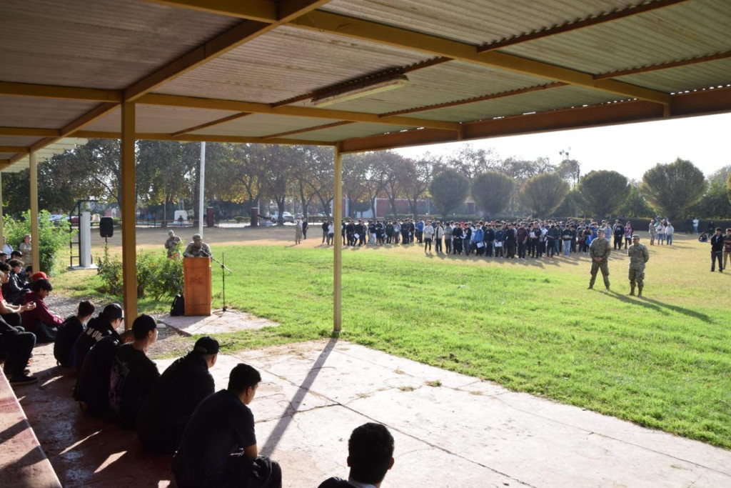 Regimiento de Artillería N°1 Tacna, en San Bernardo, recibe a jóvenes para realizar su servicio militar