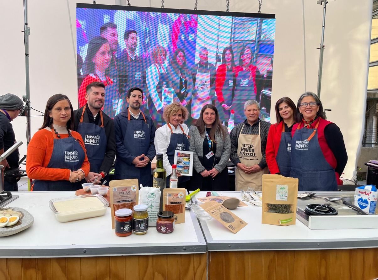 Lanzan primer catálogo de preparaciones de la gastronomía chilena para eventos institucionales