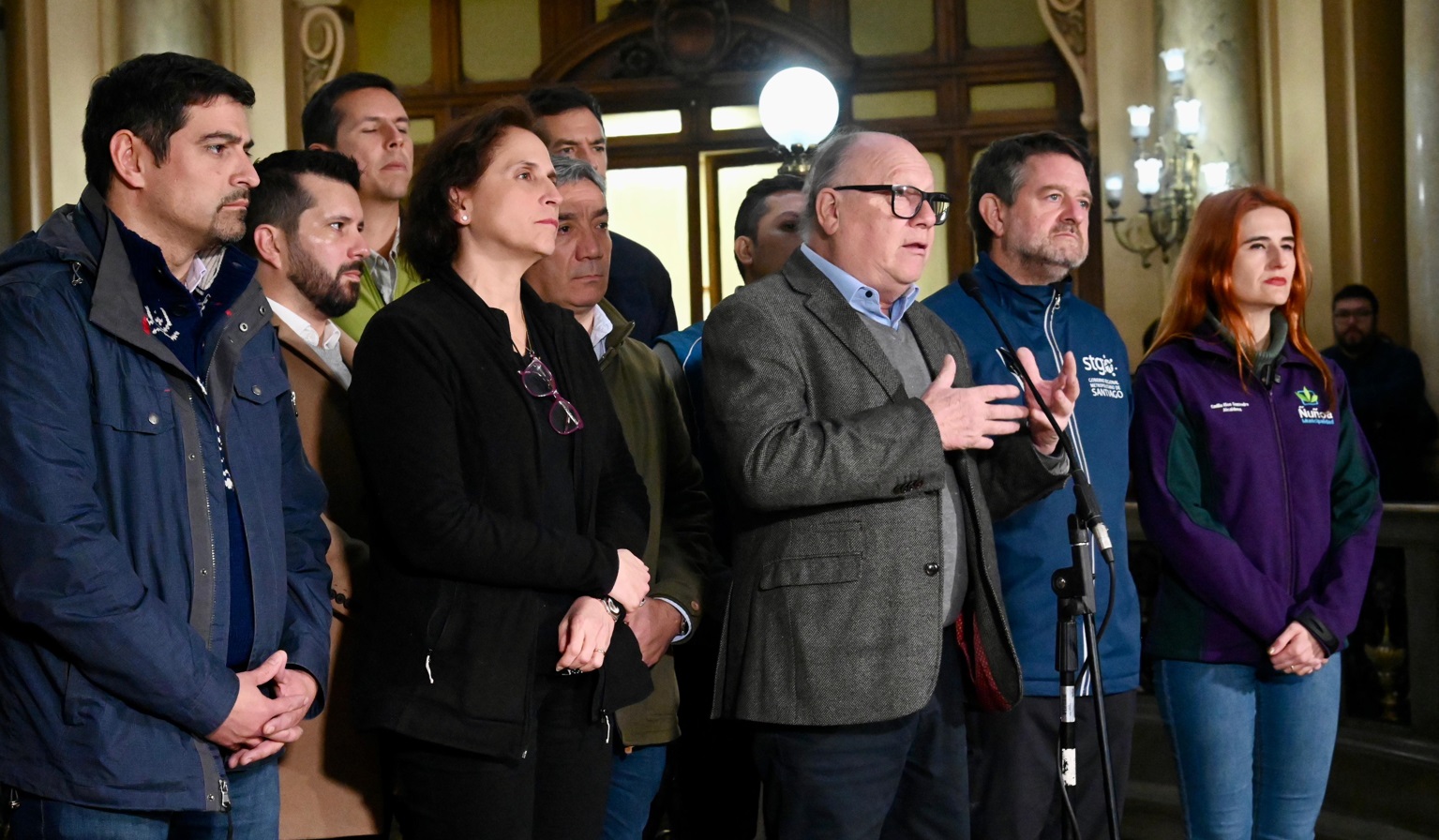 Anuncian nueva demanda por masivo corte de luz en la Región Metropolitana  