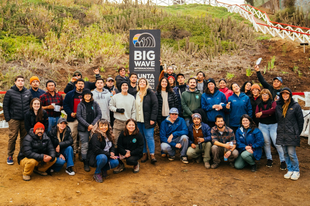 Cerveza Corona y entidades locales lideran restauración ecológica en Pichilemu con 470 especies nativas