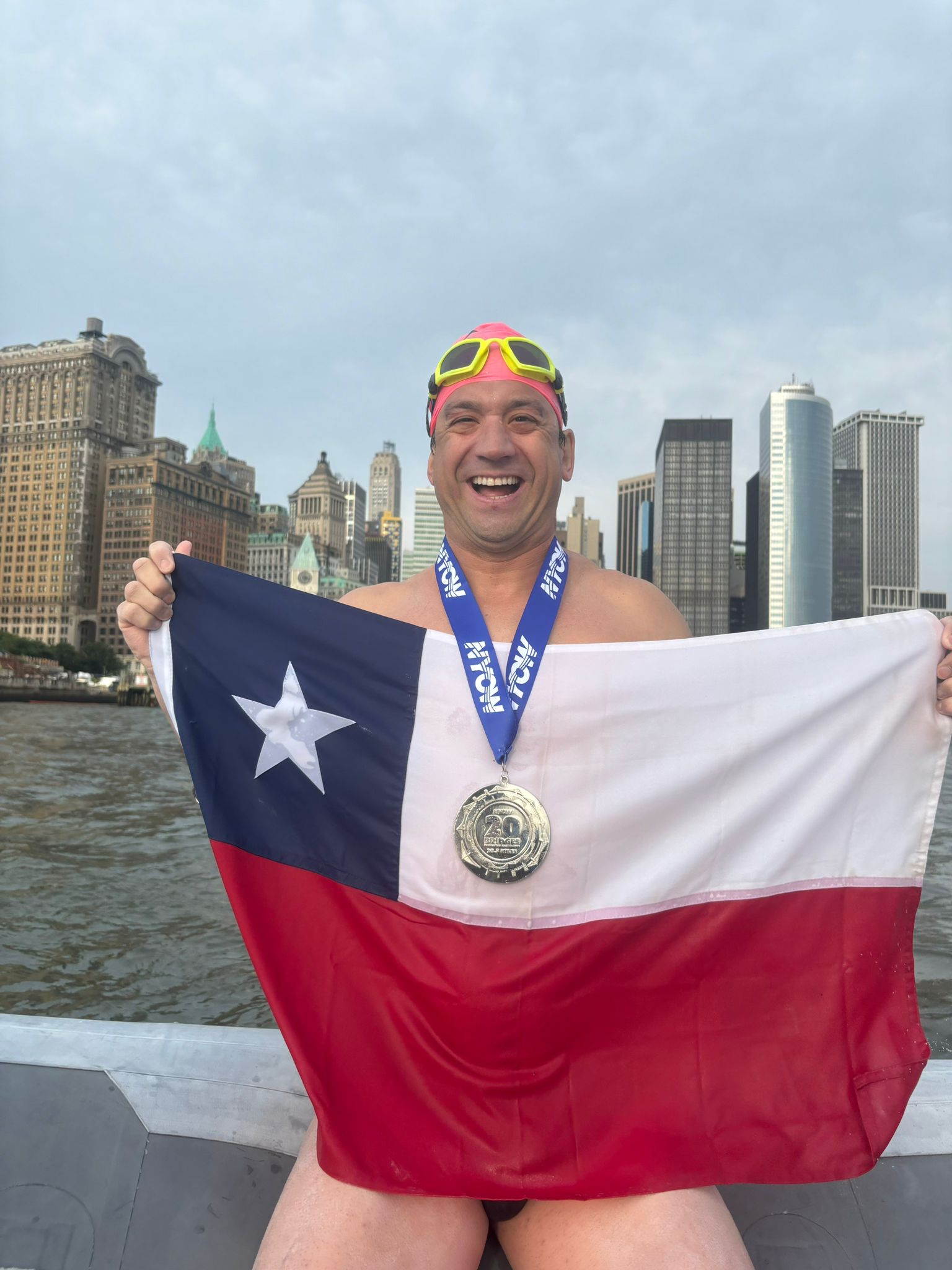 Francisco Javier Aguirre va por su segundo desafío para conquistar la Triple Corona de Natación en EEUU