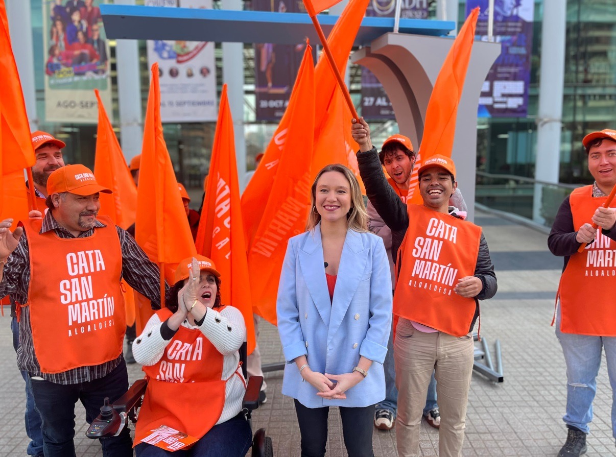 Con trampolín frente al municipio, Catalina San Martín lanza candidatura a alcaldesa por Las Condes