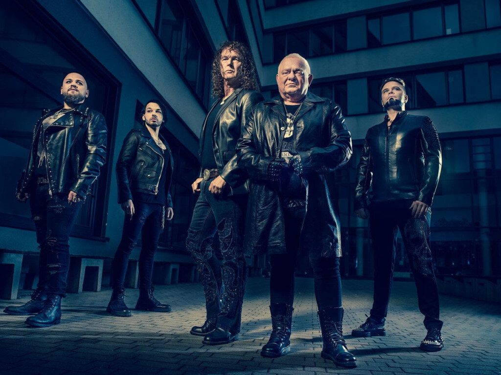 Dirkschneider llegará a Chile para celebrar los 40 años del álbum “Balls to Wall” en el Teatro Cariola