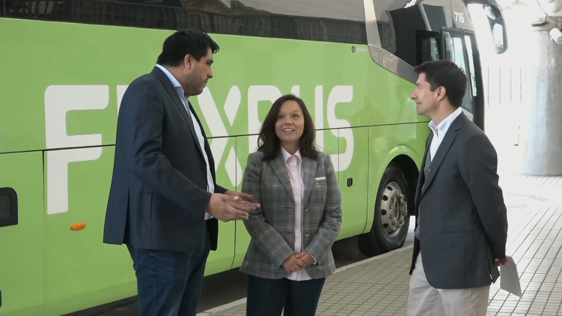 MTT, Metro y FlixBus reinauguran intermodal en Estación El Sol en la comuna de Maipú