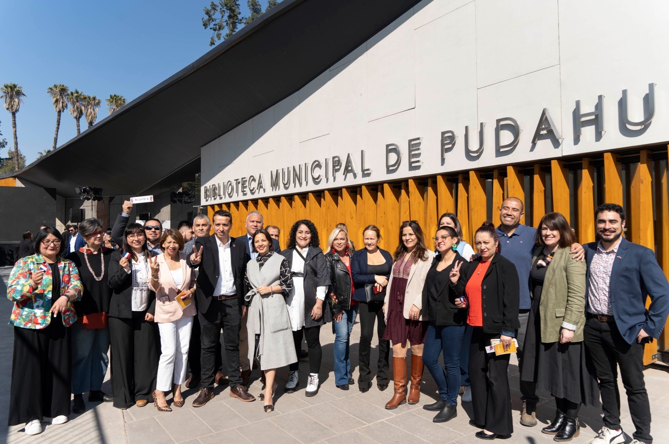 Pudahuel estrena la biblioteca más grande de la capital en las últimas dos décadas