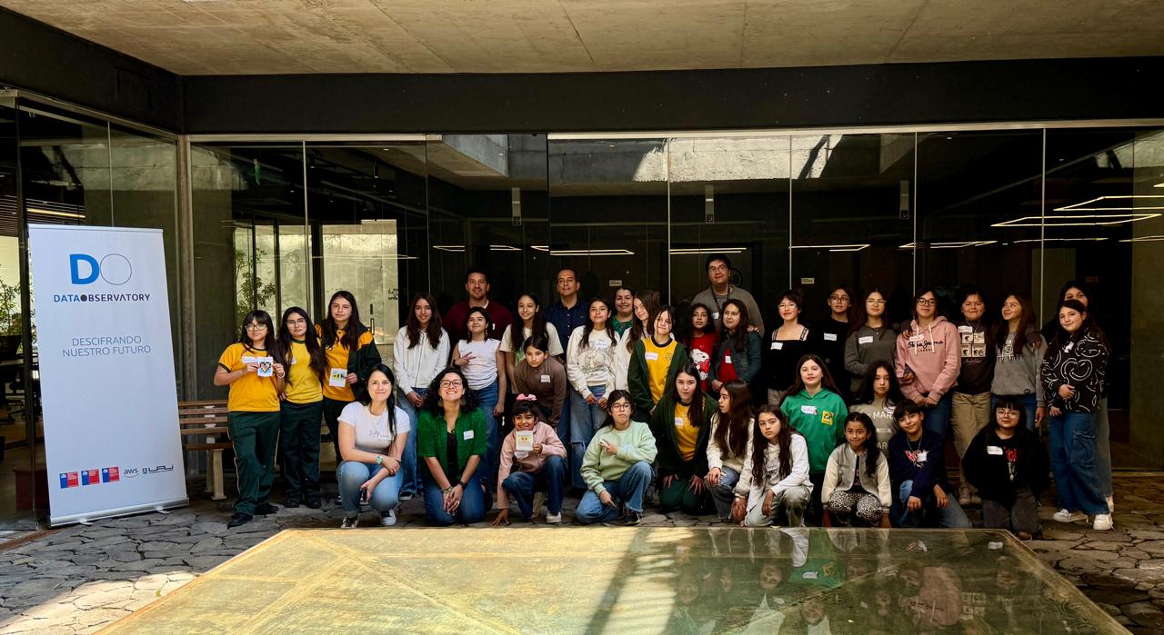 Data Observatory celebró Día Internacional de Ada Lovelace con niñas de cuarto a sexto básico