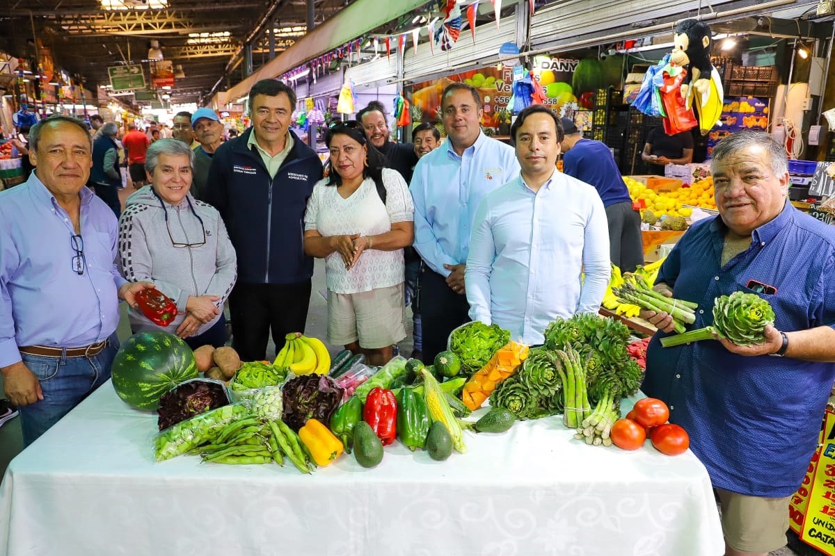 Ministro de Agricultura comenta IPC de octubre y llama a preferir productos de temporada