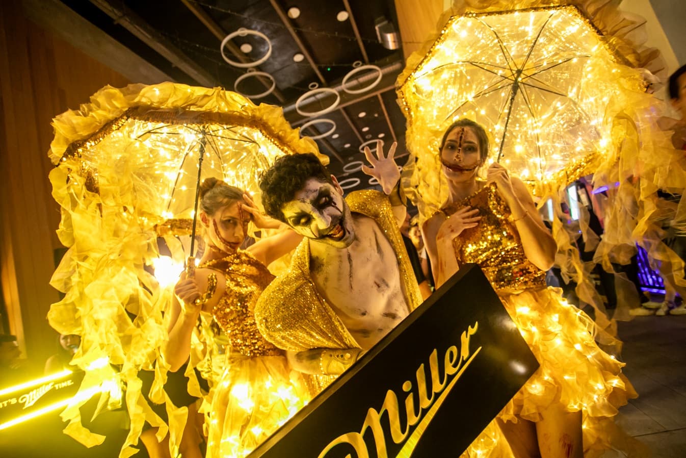 Cerveza Miller celebró Halloween a lo grande en Santiago