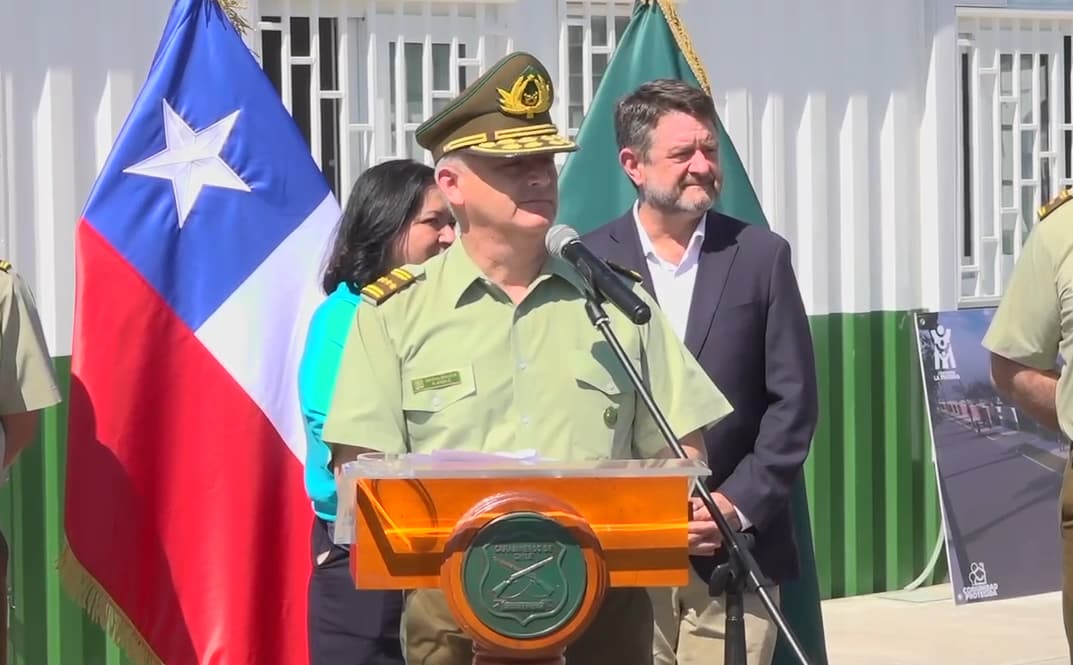 General Director de Carabineros visita la futura tenencia Óscar Galindo Saravia en La Pintana