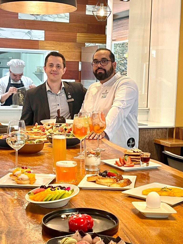 Cena de fin de año y noche de estadía en Renaissance Santiago Hotel