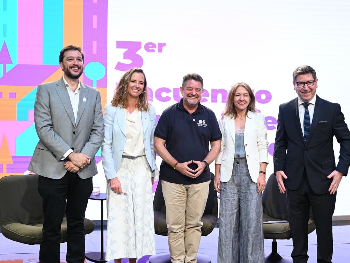 Gobernador Claudio Orrego participa del 3er Encuentro por la Vivienda y la Ciudad 2025 