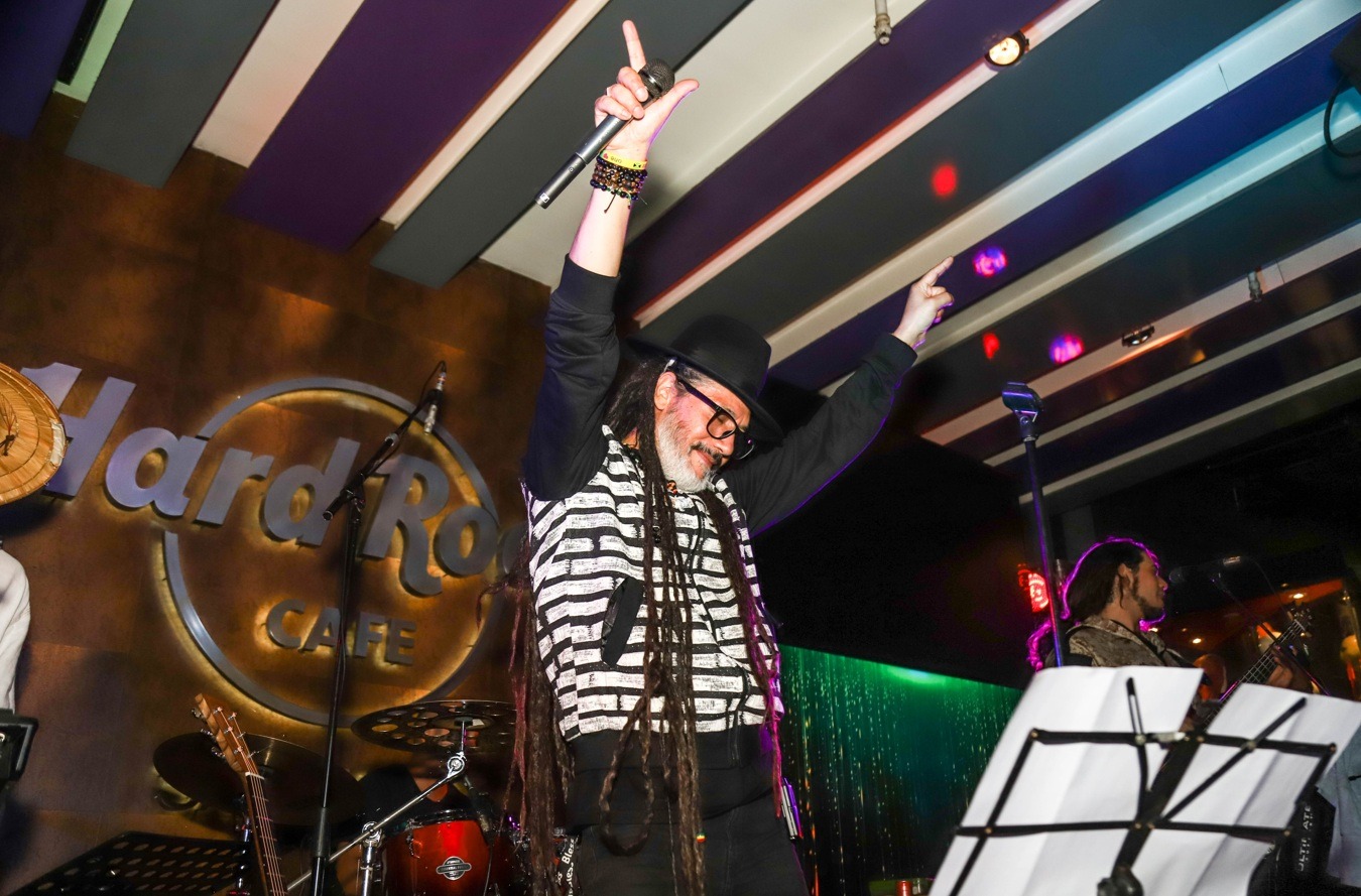 HardRock Café Santiago y Marley Coffee lanzan su alianza comercial junto a Quique Neira