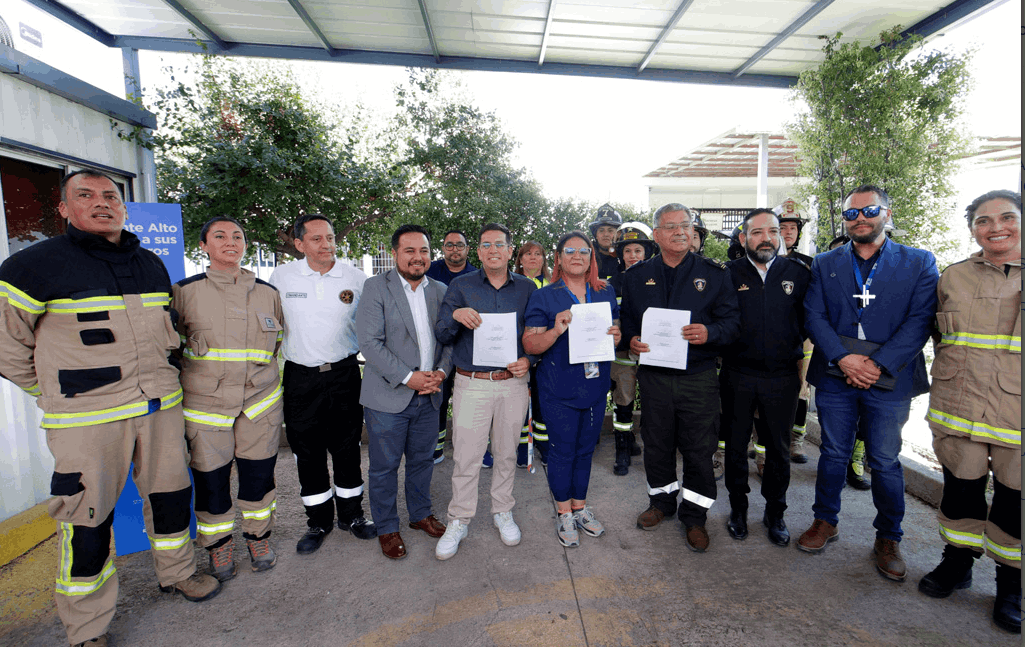 En Puente Alto se firmó un significativo acuerdo con bomberos