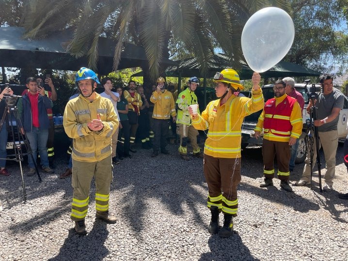 En Colina se presento proyecto de globos sonda para prevenir y controlar incendios forestales