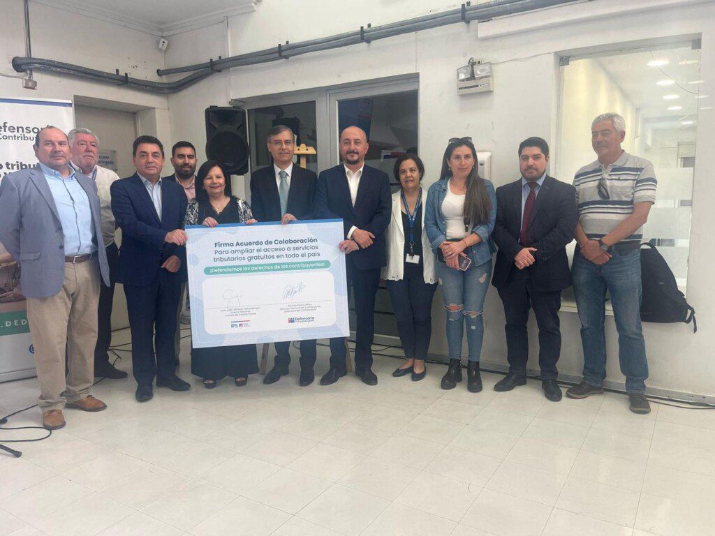 Defensoría del Contribuyente e IPS firman convenio para ampliar acceso a servicios tributarios gratuitos