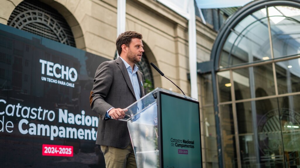 TECHO-Chile: Catastro Nacional de Campamentos 2024-2025