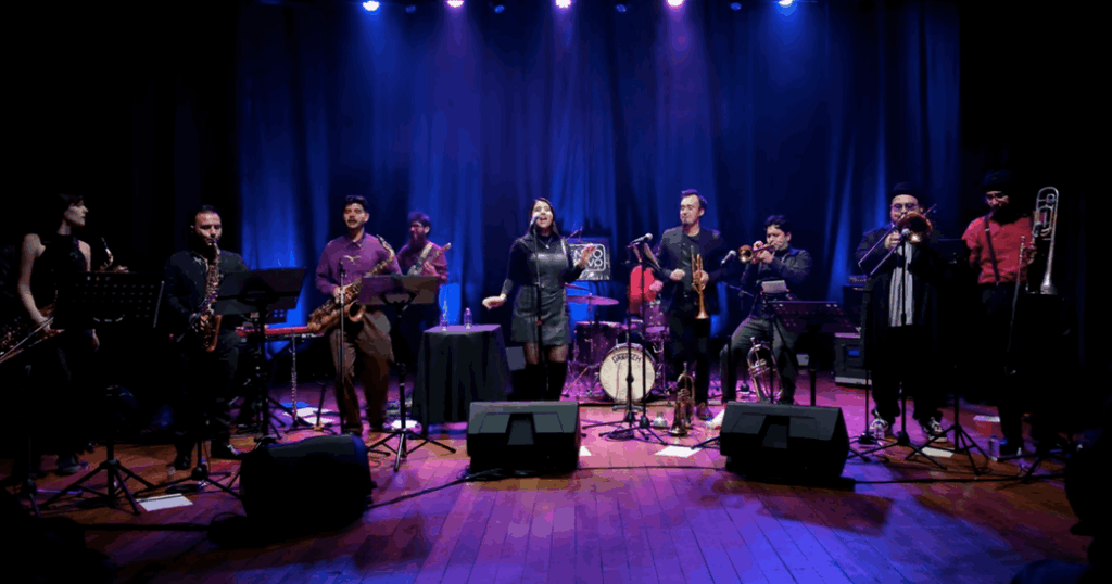 Santiago Downbeat regresa a Maestra Vida