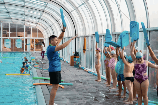 Cursos de natación en la piscina temperada de Puente Alto