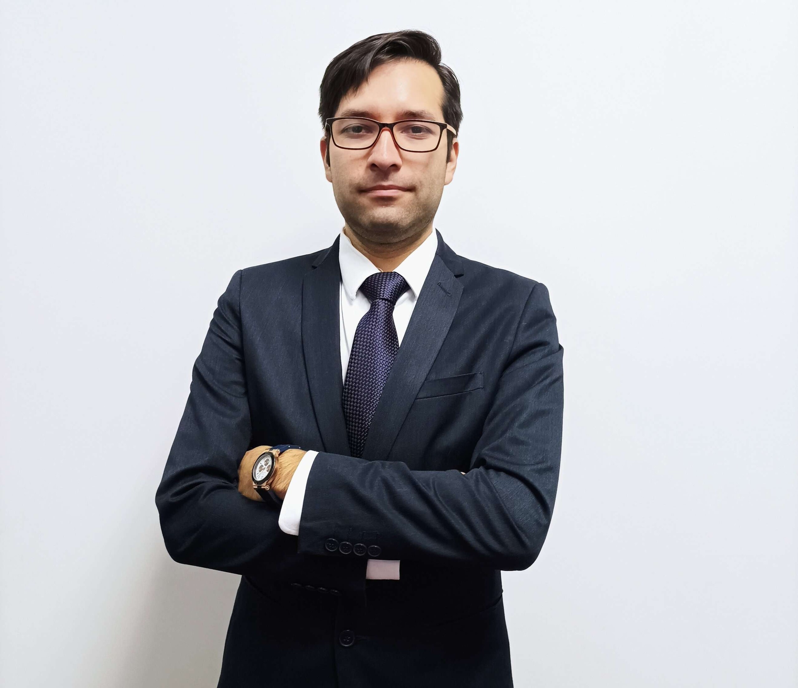 La radio: compañía en la oscuridad por David Valenzuela
