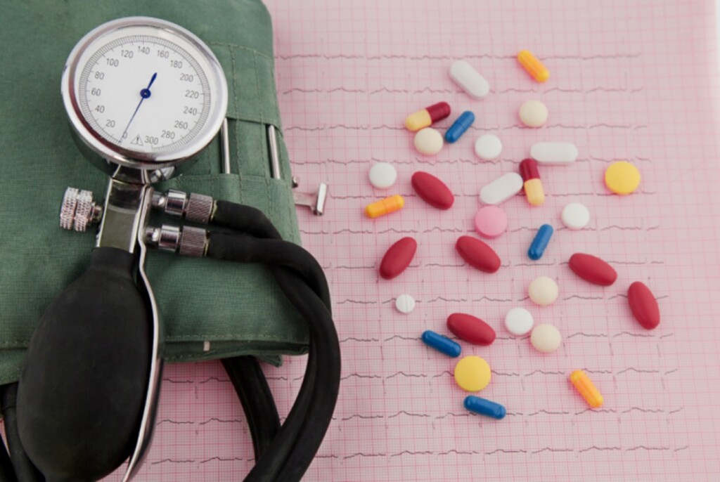 Uso de medicamentos y presión arterial: una relación silenciosa
