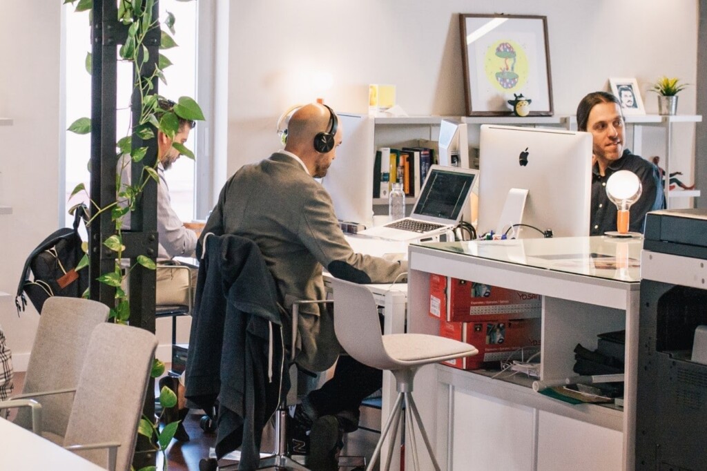 Chile avanza en capacitación digital, pero inversión sigue rezagada
