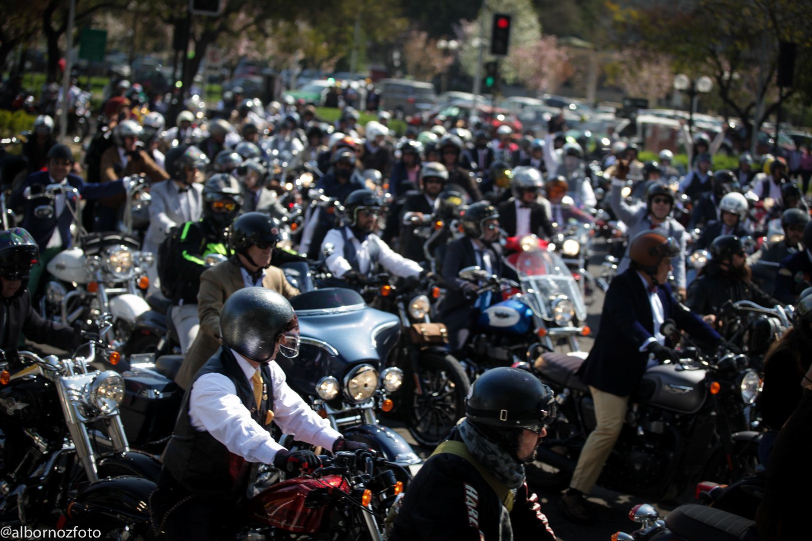 Caravana de motociclistas recorre Santiago por cáncer de prostata
