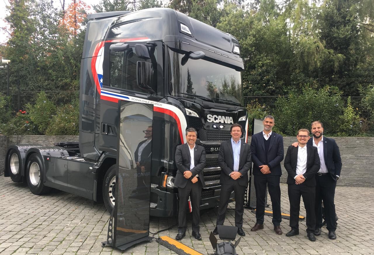Scania 30º aniversario: Edición limitada de camiones Super 560 S