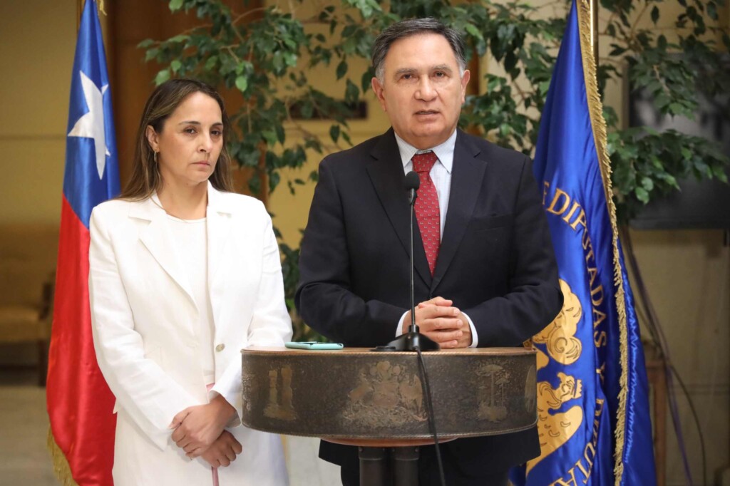 Caso licencias médicas: RN solicita a Contraloría retención de renuncias