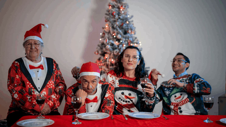 Felices fiestas: Comedia dramática de Bárbara Ruiz Tagle