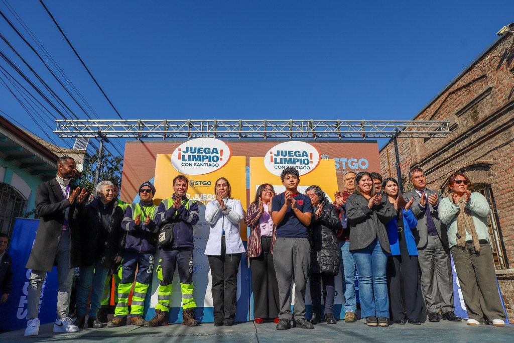 Agrupaciones firmaron decálogo de compromiso de buenos hábitos