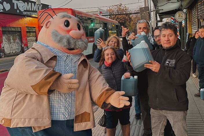 Dr. Simi regaló parafina y beneficia a 400 familias