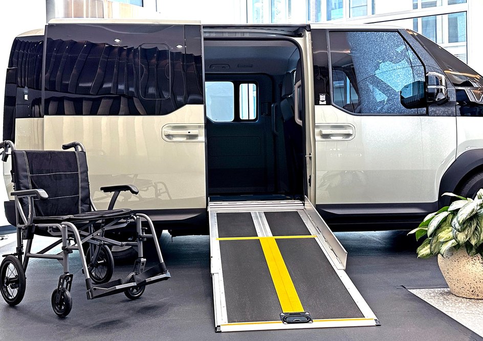 Vehículos eléctricos accesibles para sillas de ruedas: PV5 WAV