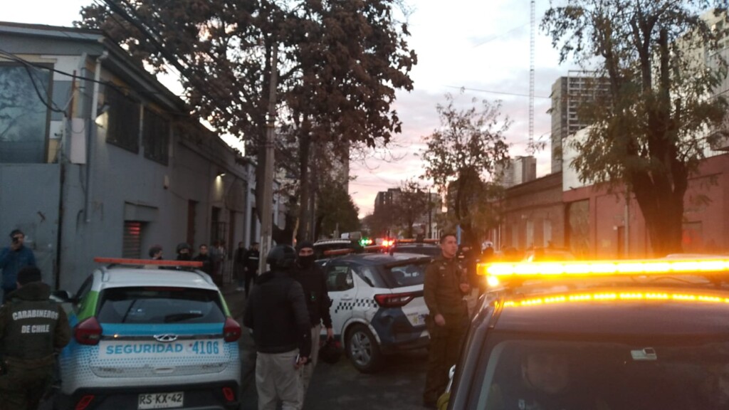 Estación Central: Detienen estafadores por robo