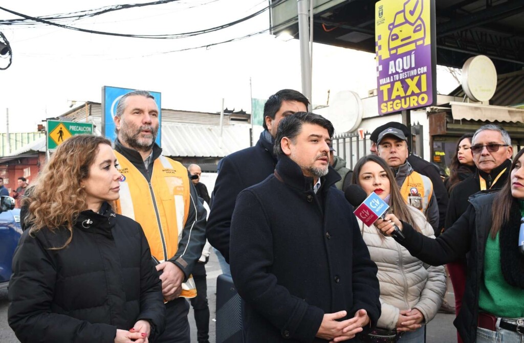 Estación Central lanzó iniciativa "Taxi Seguro"